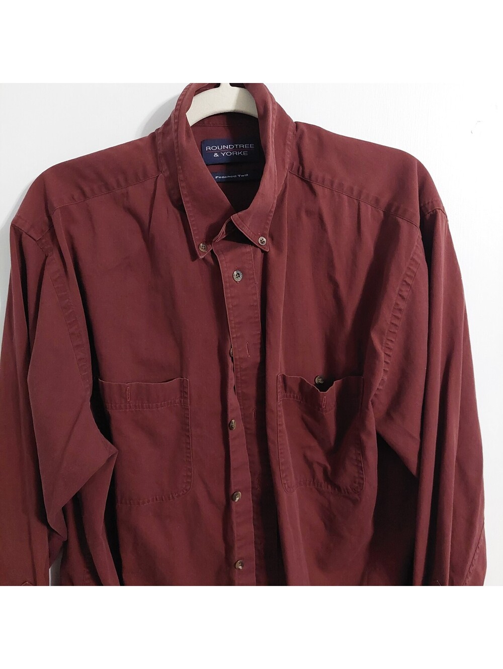 Roundtree & Yorke Men's Peached Twill Button-Up Shirt Large Burgundy